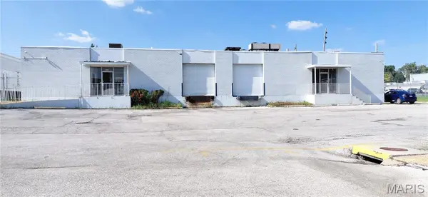 1570 Page Industrial CT, Overland, MO 63132