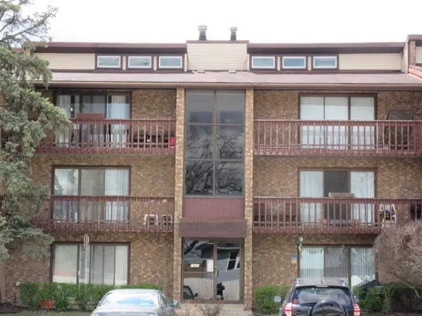 1867 Michigan City RD #3W, Calumet City, IL 60409