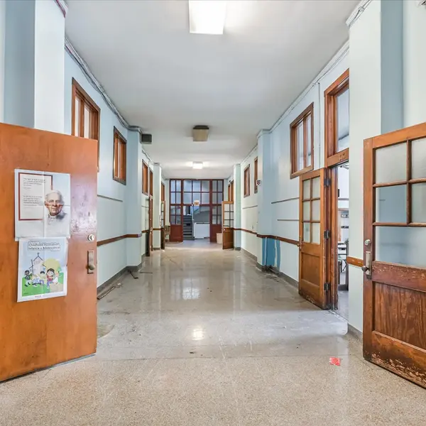 8231 S South Shore DR, Chicago, IL 60617