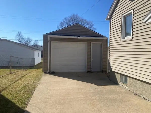 325 W 3rd ST, Spring Valley, IL 61362