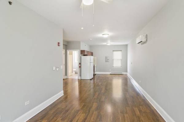 115 N Hickory ST #C, Joliet, IL 60435