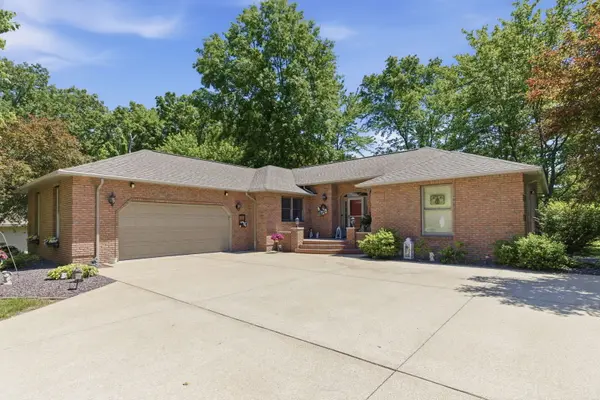 9916 Karnes RD, West Frankfort, IL 62896
