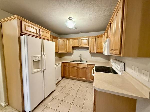 103 Yorkminster LN #2, Savoy, IL 61874