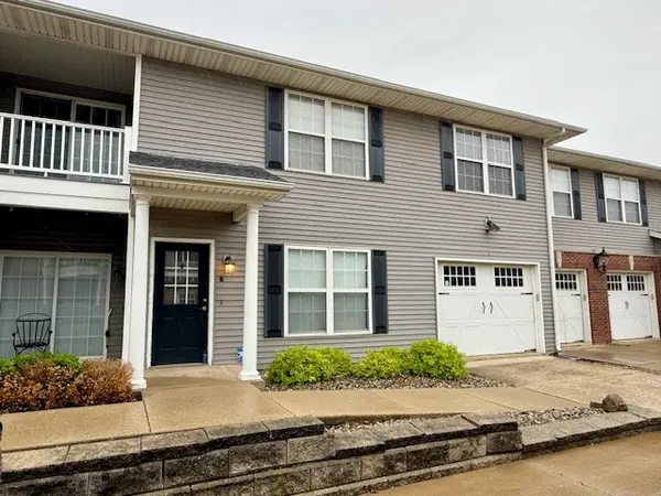 103 Yorkminster LN #2, Savoy, IL 61874