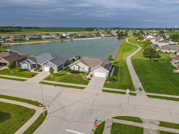 542 Peacock PL, Manteno, IL 60950