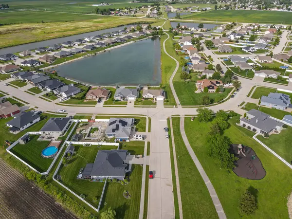 542 Peacock PL, Manteno, IL 60950