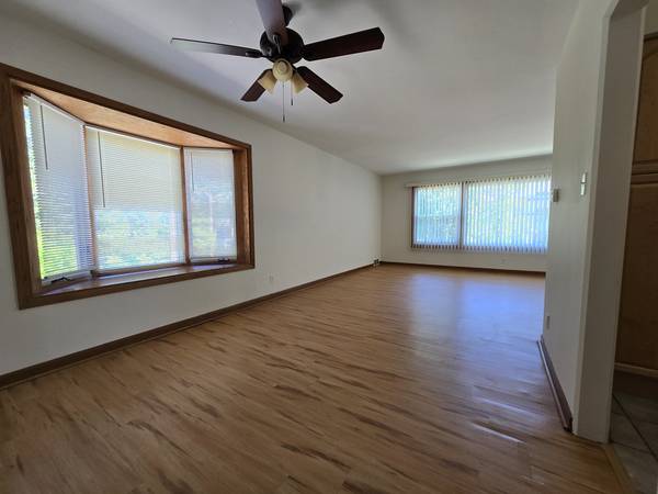 1301 N Harlem AVE #10, Oak Park, IL 60302