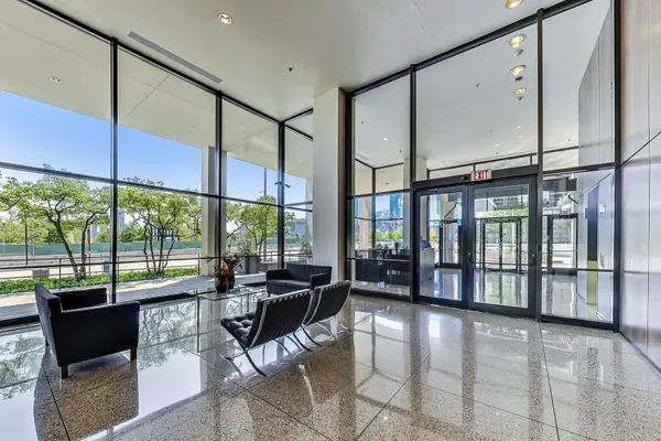 360 E Randolph ST #1007, Chicago, IL 60601