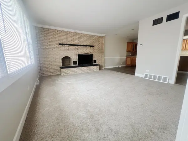 16230 76th AVE, Tinley Park, IL 60477