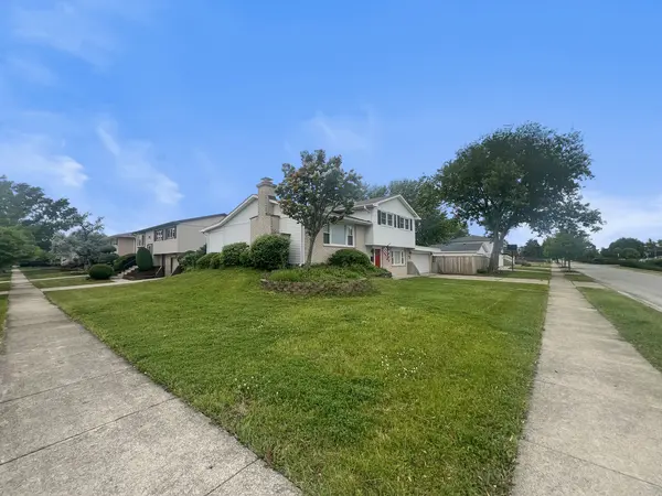 16230 76th AVE, Tinley Park, IL 60477