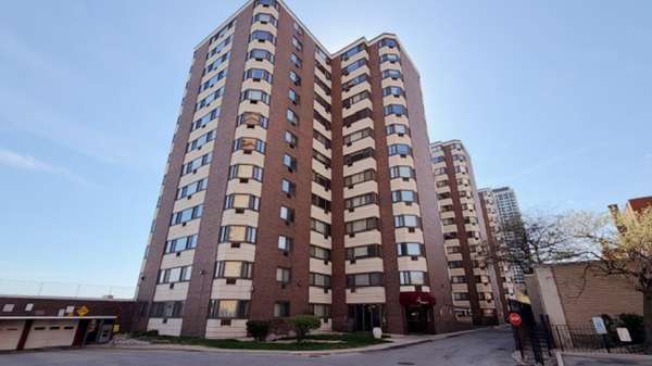 7337 S South Shore DR #312, Chicago, IL 60649