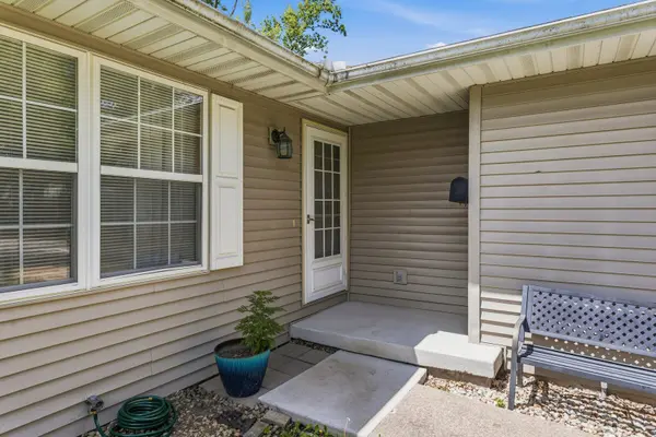 1615/1617 W Union ST, Champaign, IL 61821