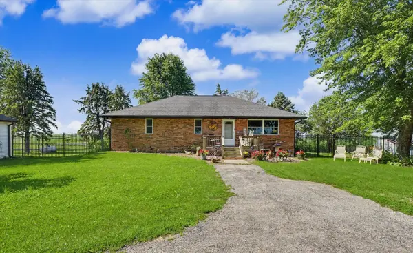 1413 E 2950 North RD, Mansfield, IL 61854
