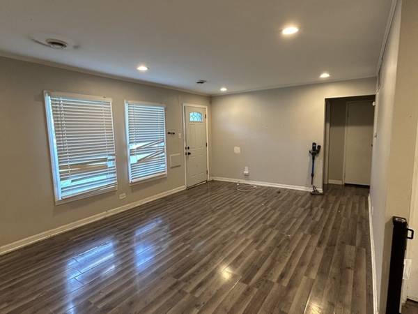 303 Sauganash ST, Park Forest, IL 60466