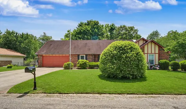 304 Cherokee DR, Georgetown, IL 61846