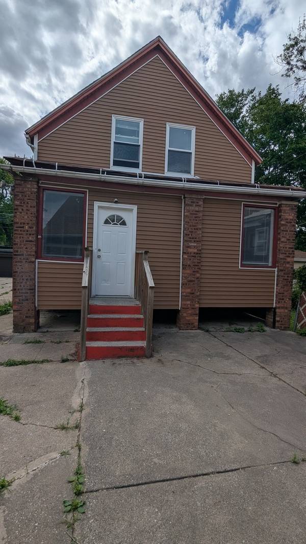 8952 S Aberdeen ST, Chicago, IL 60620