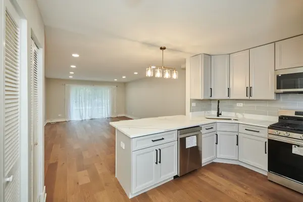 7074 N RIDGE BLVD #1E, Chicago, IL 60645