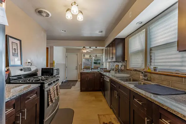 8800 S Merrill AVE, Chicago, IL 60617