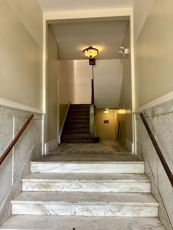 706 E 51st ST, Chicago, IL 60615