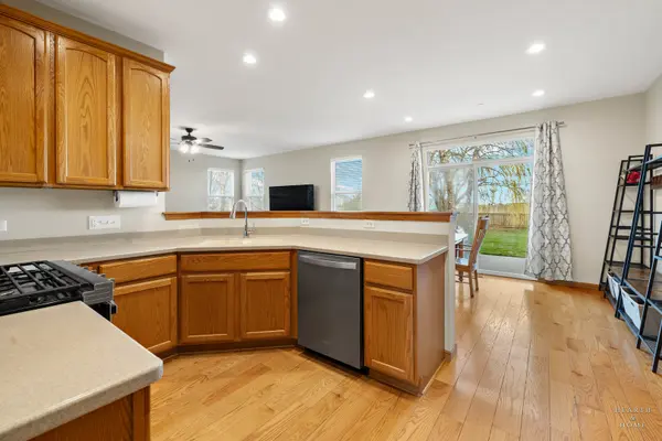 11646 Leland LN, Huntley, IL 60142