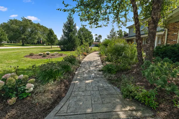 11901 W 118th ST, Palos Park, IL 60464