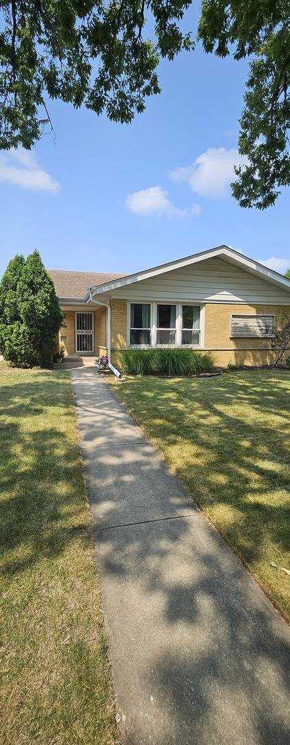 1614 Forest RD, La Grange Park, IL 60526