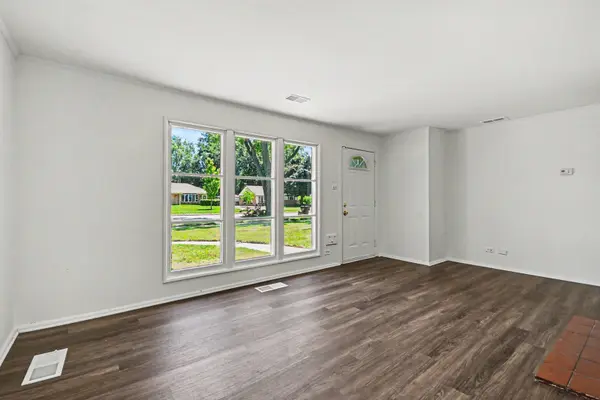 322 Indianwood BLVD, Park Forest, IL 60466