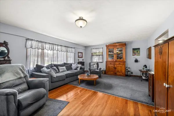 430 N Depot ST, Somonauk, IL 60552