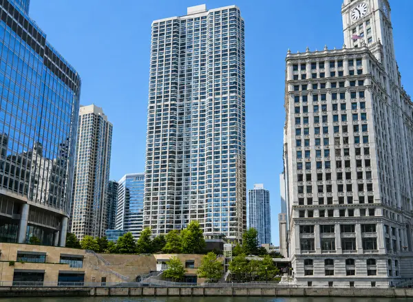 405 N Wabash AVE #4704, Chicago, IL 60611