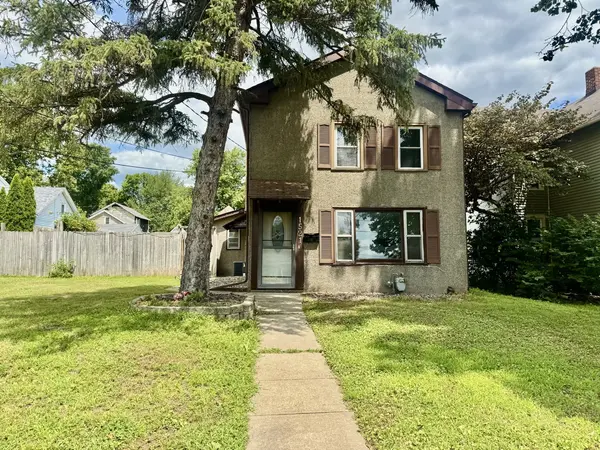 1521 1st ST, Peru, IL 61354