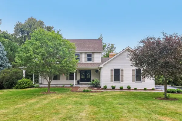 230 Deer RUN, Crystal Lake, IL 60012