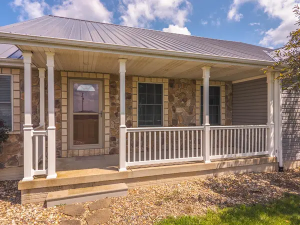 9850 N 300 East RD, Gridley, IL 61744