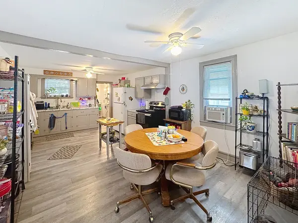 241 1st AVE, Clinton, IA 52732