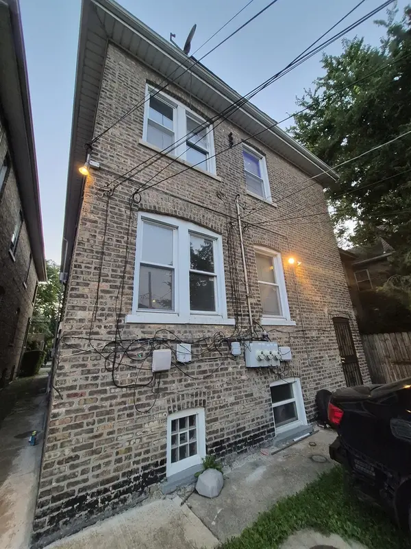6807 S Talman AVE, Chicago, IL 60629
