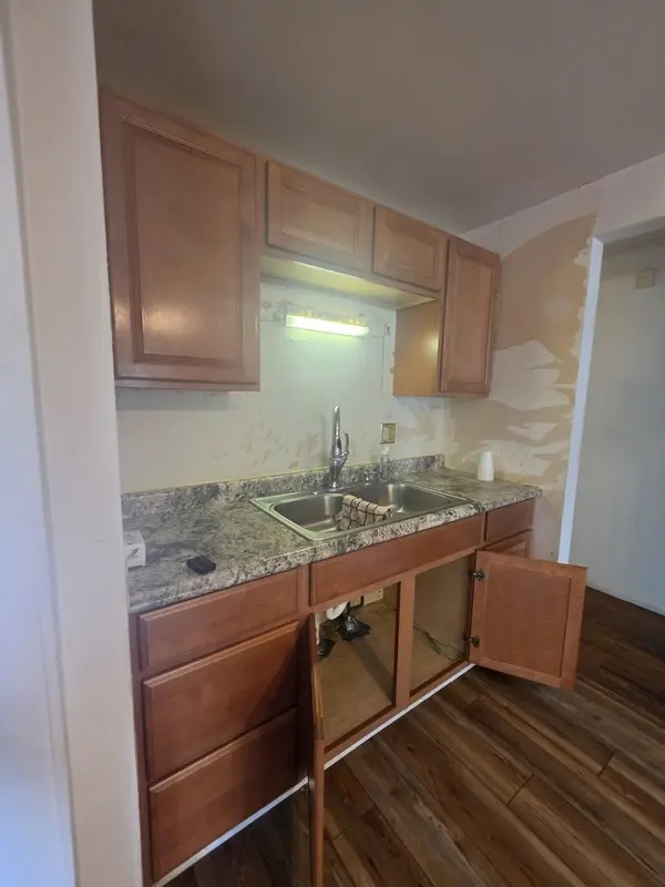 821 E 10th PL, Ford Heights, IL 60411