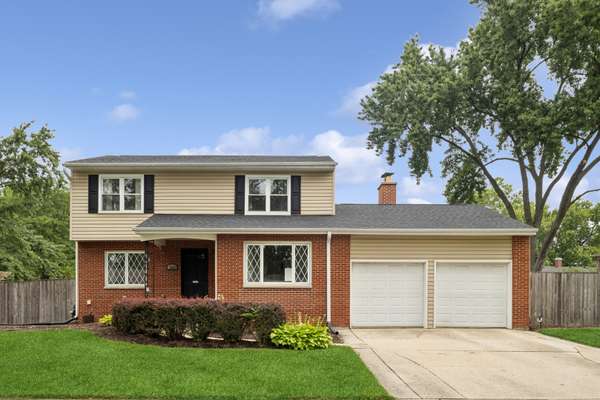 1050 E KITSON DR, Palatine, IL 60074