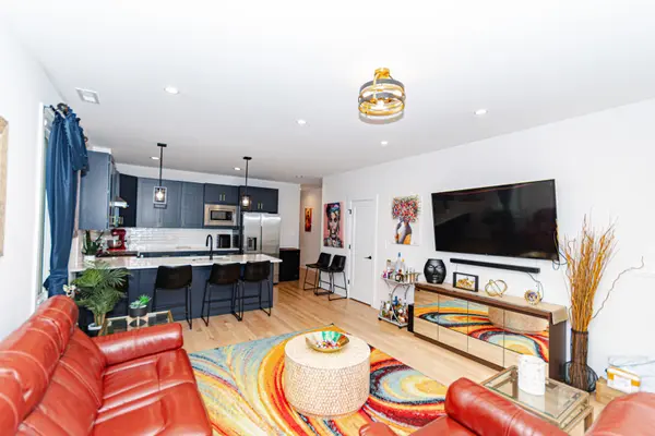 1738 W 17th ST #2, Chicago, IL 60608