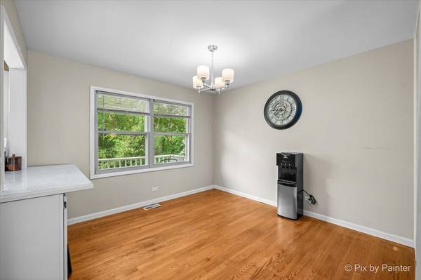 2614 Crystal Lake RD, Cary, IL 60013