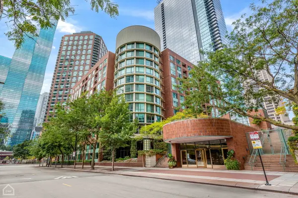 440 N McClurg CT #607, Chicago, IL 60611