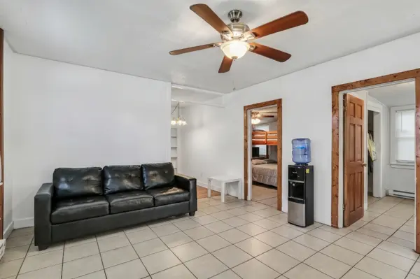 117 Roosevelt AVE, Wauconda, IL 60084