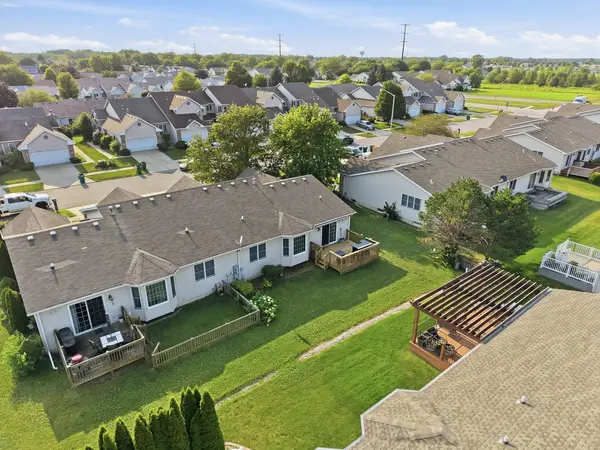8781 Monroe ST, Merrillville, IN 46410