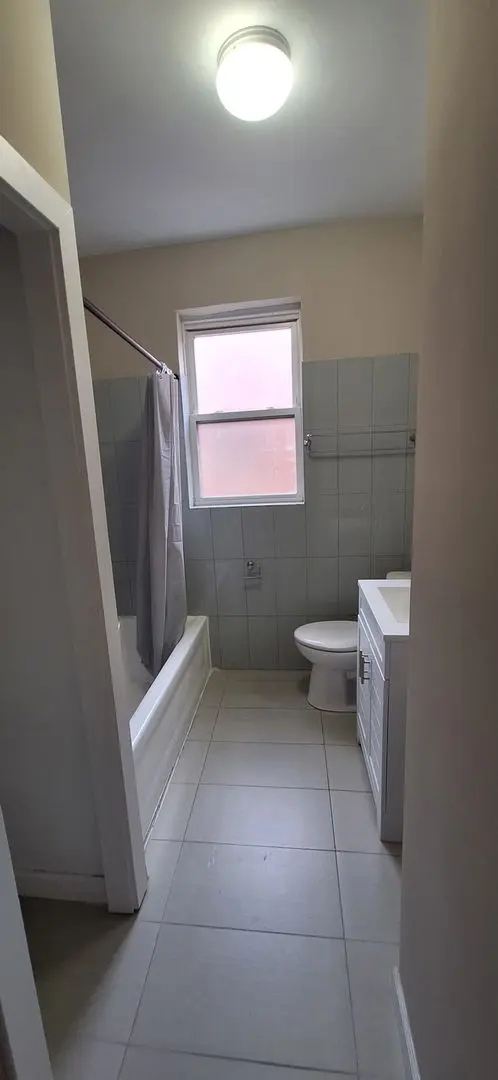 815 E 53rd ST #3, Chicago, IL 60615