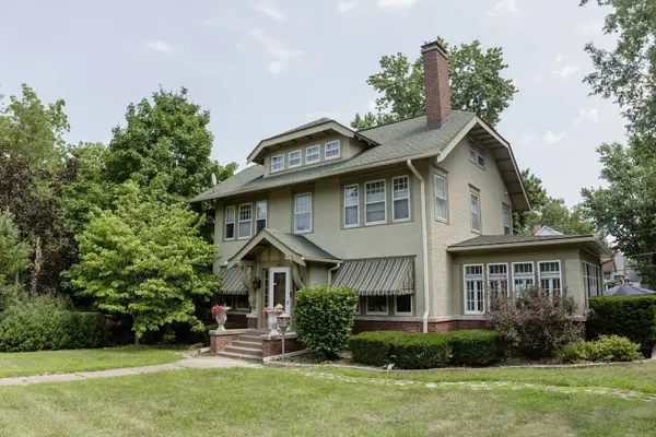 2401 Brady ST, Davenport, IA 52803