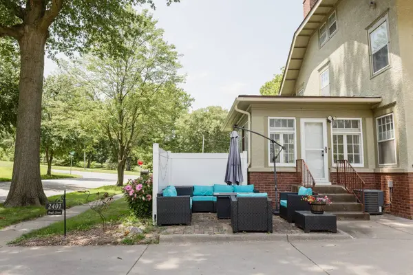 2401 Brady ST, Davenport, IA 52803