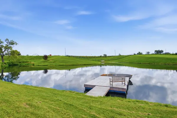 1531 Western AVE, Blue Grass, IA 52726
