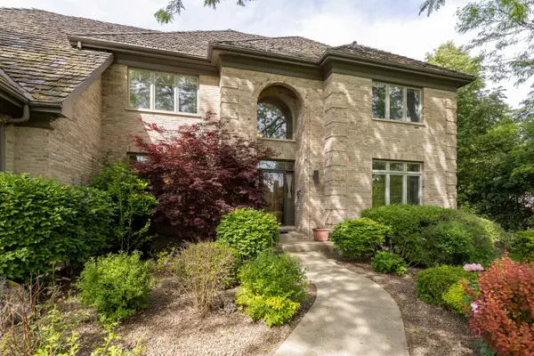 5420 Belmont CT, Libertyville, IL 60048