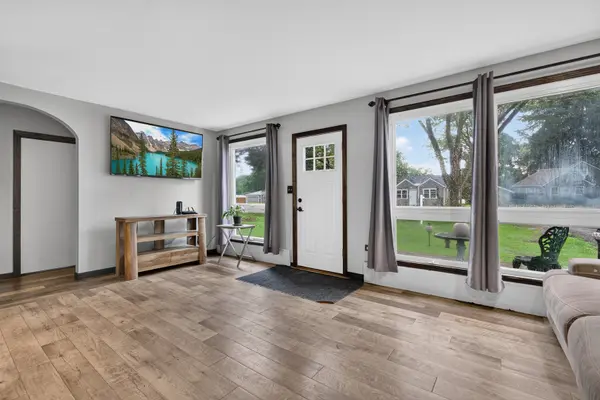 7107 N Oak ST, Wonder Lake, IL 60097
