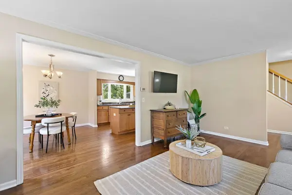 1341 S Parkview TER, Algonquin, IL 60102