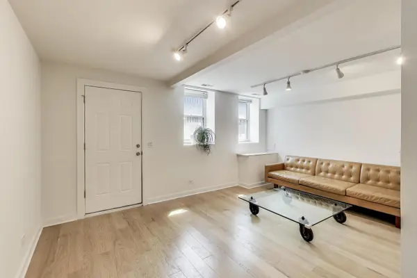2142 N Oakley AVE #G, Chicago, IL 60647