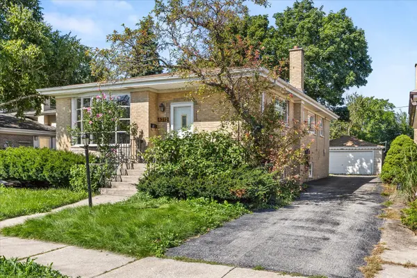 4312 Prairie AVE, Brookfield, IL 60513